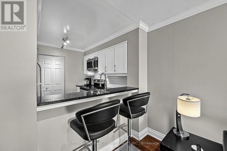 304 - 140 DUNLOP STREET E, Barrie (City Centre), Ontario, L4M6H9