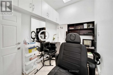 5&6 - 10501 WESTON ROAD Vaughan (Vellore Village) Ontario photo 10