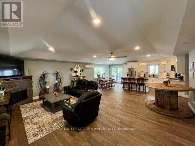 202 REYCRAFT AVENUE, Southwest Middlesex (Glencoe), Ontario, N0L1M0