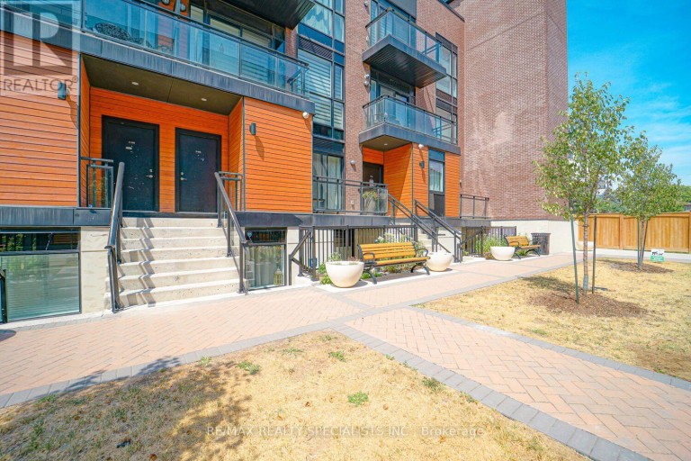 D902 - 5289 HIGHWAY 7, Vaughan (Vaughan Grove), Ontario, L4L0J1