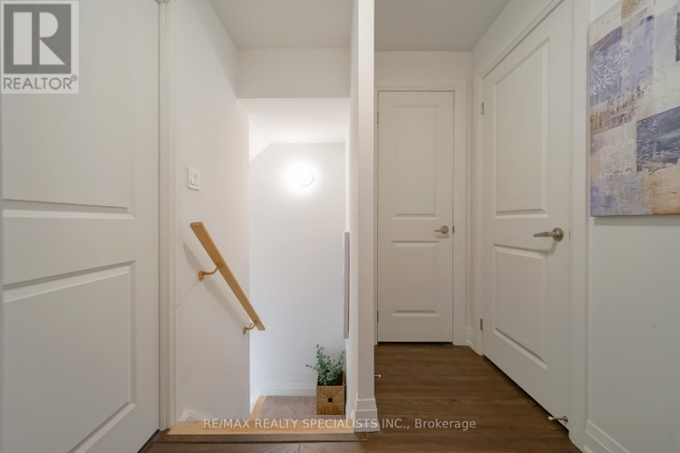 D902 - 5289 HIGHWAY 7, Vaughan (Vaughan Grove), Ontario, L4L0J1