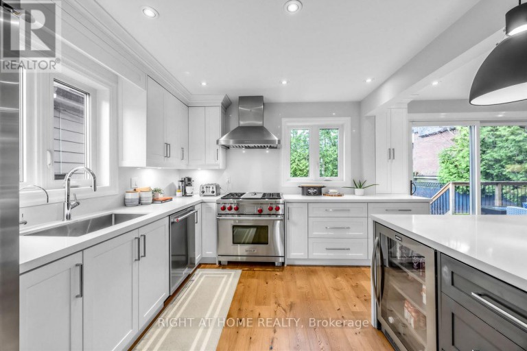 21 AUSTIN TERRACE, Toronto (Casa Loma), Ontario, M5R1Y2