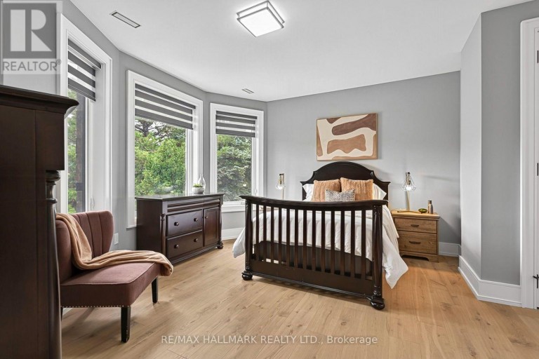 31 BRADGATE ROAD, Toronto (Banbury-Don Mills), Ontario, M3B1J6