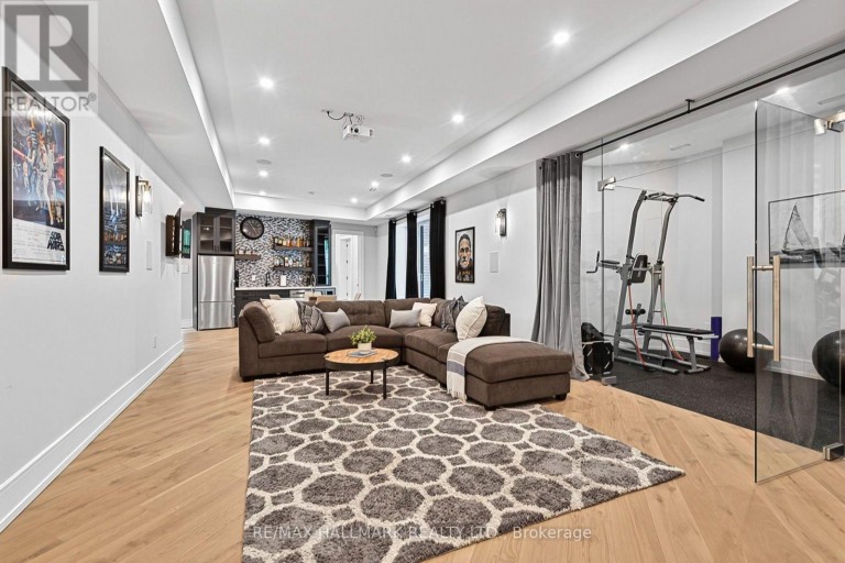 31 BRADGATE ROAD, Toronto (Banbury-Don Mills), Ontario, M3B1J6