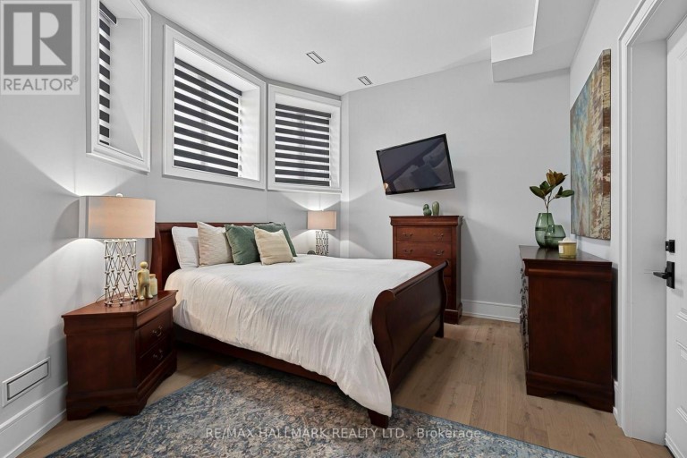 31 BRADGATE ROAD, Toronto (Banbury-Don Mills), Ontario, M3B1J6