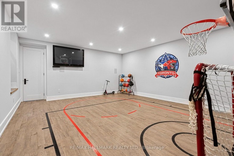 31 BRADGATE ROAD, Toronto (Banbury-Don Mills), Ontario, M3B1J6