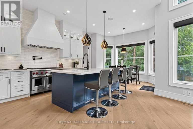 31 BRADGATE ROAD, Toronto (Banbury-Don Mills), Ontario, M3B1J6