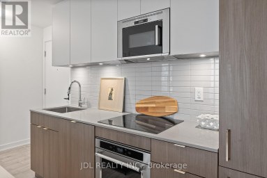 519 - 215 LAKESHORE ROAD W Mississauga (Port Credit) Ontario photo 14