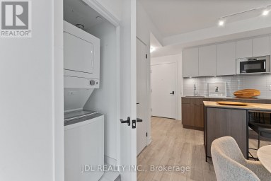 519 - 215 LAKESHORE ROAD W Mississauga (Port Credit) Ontario photo 35