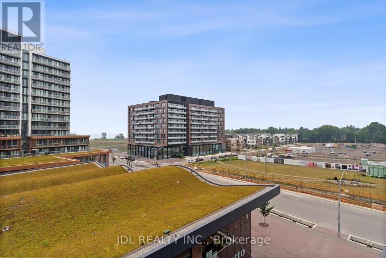 519 - 215 LAKESHORE ROAD W, Mississauga (Port Credit), Ontario, L5H0A7