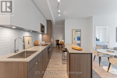 519 - 215 LAKESHORE ROAD W Mississauga (Port Credit) Ontario photo 9