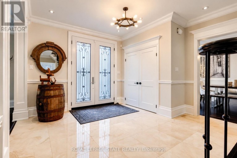 18 ELDER CRESCENT, Hamilton (Ancaster), Ontario, L0R1R0
