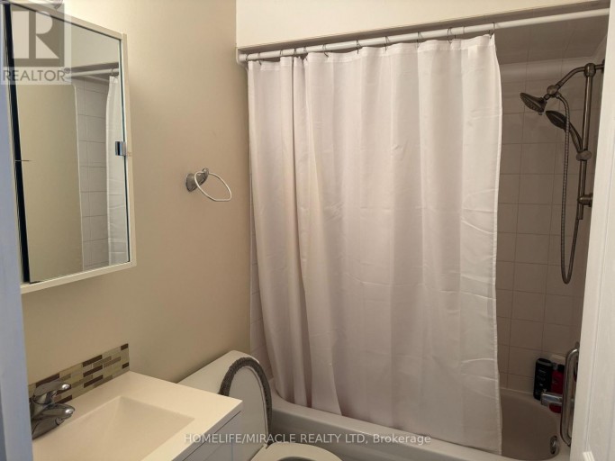 40 ST CHARLES STREET, Belleville (Belleville Ward), Ontario, K8P2V8