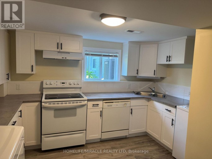 40 ST CHARLES STREET, Belleville (Belleville Ward), Ontario, K8P2V8