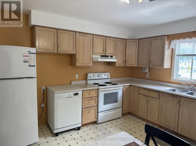 40 ST CHARLES STREET, Belleville (Belleville Ward), Ontario, K8P2V8