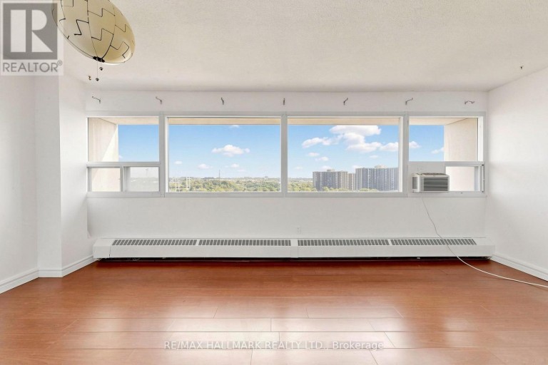 1512 - 100 LEEWARD GLENWAY, Toronto (Flemingdon Park), Ontario, M3C2Z1