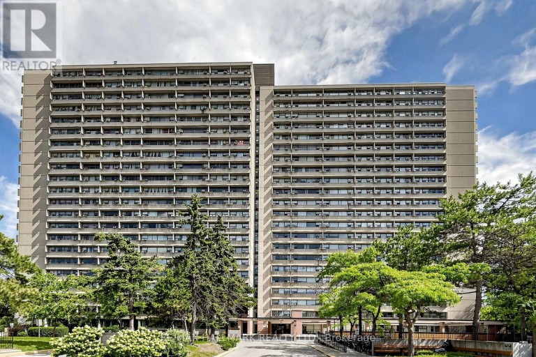 1512 - 100 LEEWARD GLENWAY, Toronto (Flemingdon Park), Ontario, M3C2Z1