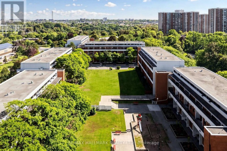 1512 - 100 LEEWARD GLENWAY, Toronto (Flemingdon Park), Ontario, M3C2Z1