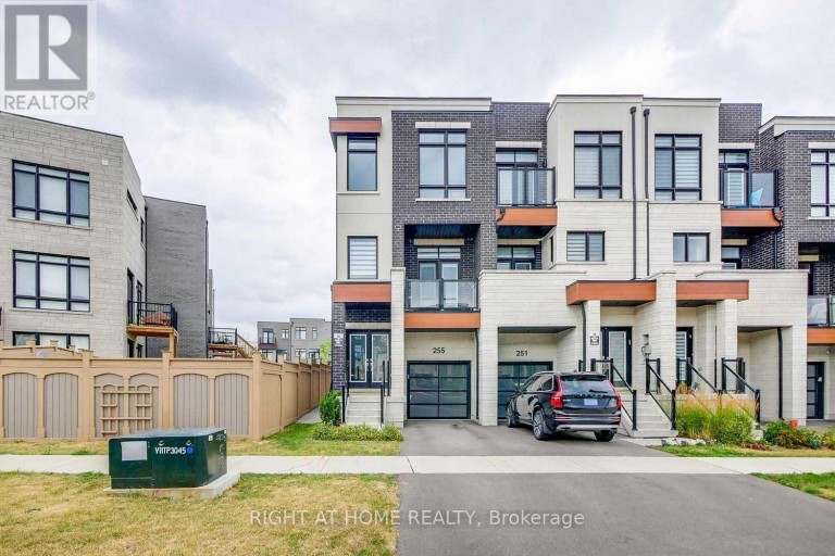 255 THOMAS COOK AVENUE, Vaughan (Patterson), Ontario, L6A5A1