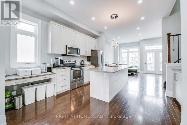 255 THOMAS COOK AVENUE, Vaughan (Patterson), Ontario, L6A5A1