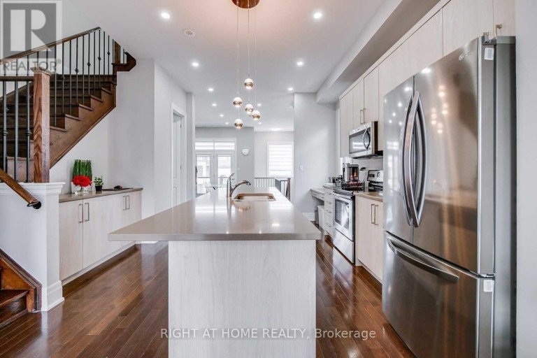 255 THOMAS COOK AVENUE, Vaughan (Patterson), Ontario, L6A5A1