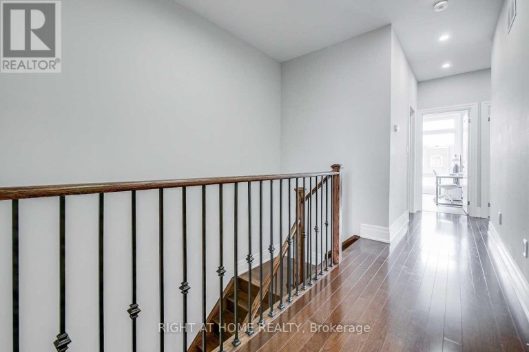 255 THOMAS COOK AVENUE, Vaughan (Patterson), Ontario, L6A5A1