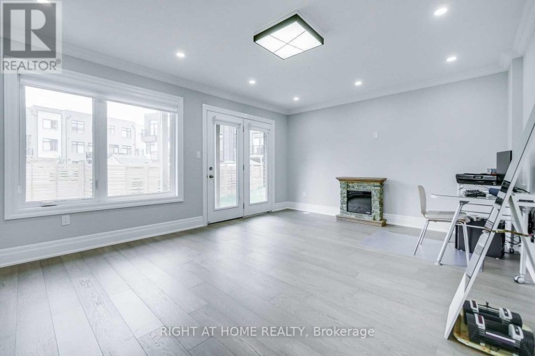 255 THOMAS COOK AVENUE, Vaughan (Patterson), Ontario, L6A5A1