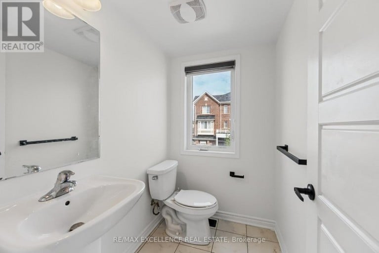 454 REMEMBRANCE ROAD, Brampton (Northwest Brampton), Ontario, L7A5E2