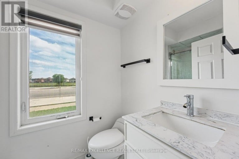 454 REMEMBRANCE ROAD, Brampton (Northwest Brampton), Ontario, L7A5E2