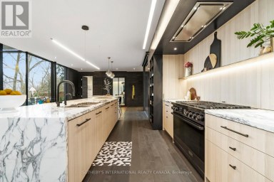 95 RIVERVIEW DRIVE Toronto (Lawrence Park North) Ontario photo 13