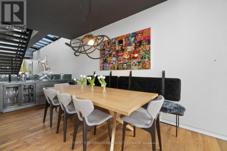 95 RIVERVIEW DRIVE, Toronto (Lawrence Park North), Ontario, M4N3C6