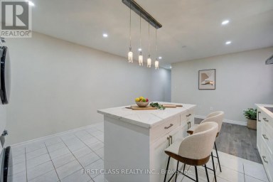 427 LESLIE STREET Toronto (South Riverdale) Ontario photo 10