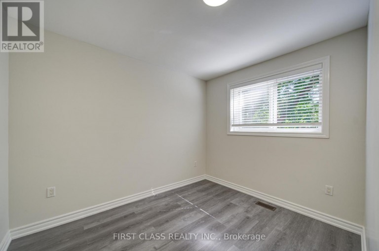 427 LESLIE STREET, Toronto (South Riverdale), Ontario, M4M3E3
