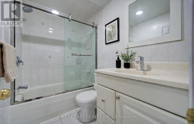 427 LESLIE STREET Toronto (South Riverdale) Ontario photo 15