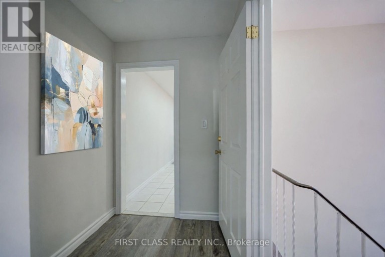 427 LESLIE STREET, Toronto (South Riverdale), Ontario, M4M3E3