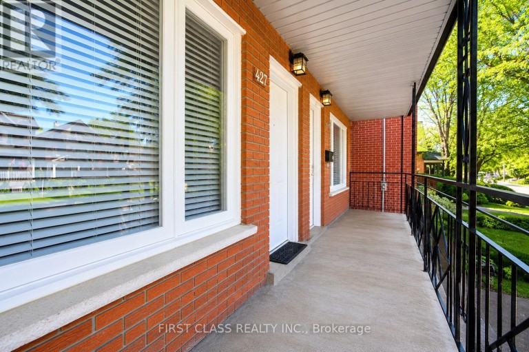 427 LESLIE STREET, Toronto (South Riverdale), Ontario, M4M3E3