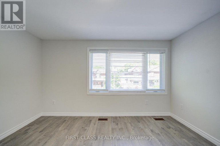 427 LESLIE STREET, Toronto (South Riverdale), Ontario, M4M3E3