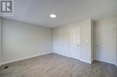 427 LESLIE STREET Toronto (South Riverdale) Ontario photo 28