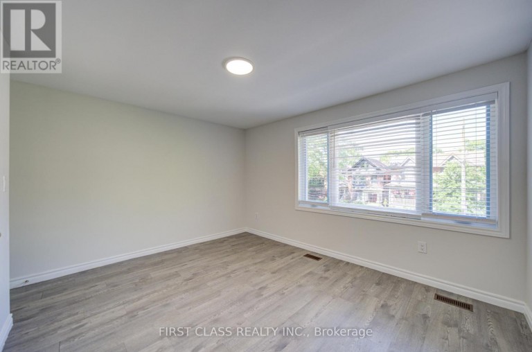427 LESLIE STREET, Toronto (South Riverdale), Ontario, M4M3E3
