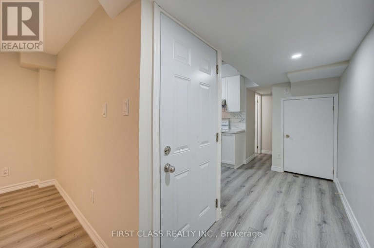 427 LESLIE STREET, Toronto (South Riverdale), Ontario, M4M3E3
