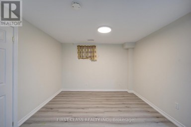 427 LESLIE STREET Toronto (South Riverdale) Ontario photo 36