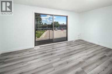 49, 1055 72 Avenue NW Calgary Alberta photo 2
