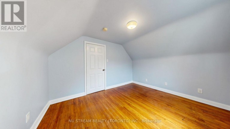 226 OAKRIDGE DRIVE, Toronto (Cliffcrest), Ontario, M1M2B3