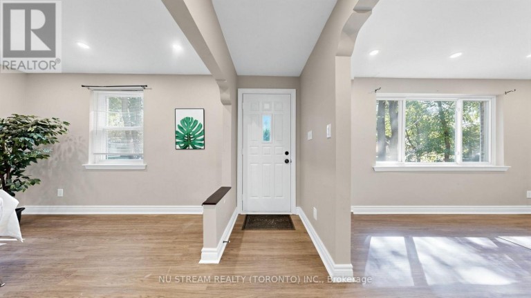 226 OAKRIDGE DRIVE, Toronto (Cliffcrest), Ontario, M1M2B3