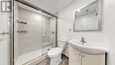 226 OAKRIDGE DRIVE Toronto (Cliffcrest) Ontario photo 31