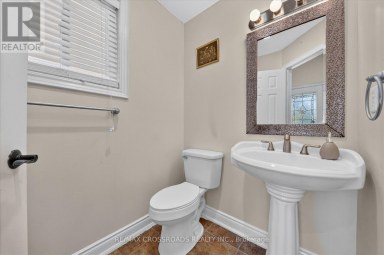 1584 QUAIL RUN DRIVE Oshawa (Taunton) Ontario photo 6
