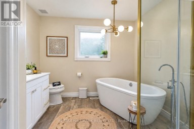 648 MOSSBANK COURT Newmarket (Huron Heights-Leslie Valley) Ontario photo 13