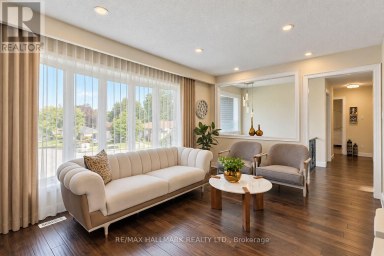 648 MOSSBANK COURT Newmarket (Huron Heights-Leslie Valley) Ontario photo 2