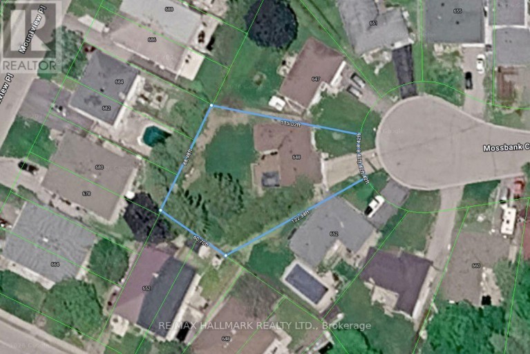 648 MOSSBANK COURT, Newmarket (Huron Heights-Leslie Valley), Ontario, L3Y3B1