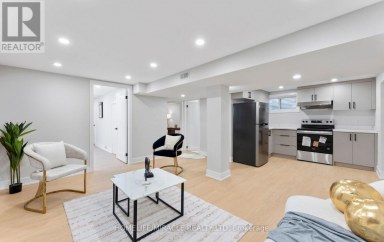 22 ARNPRIOR ROAD Toronto (Bendale) Ontario photo 30